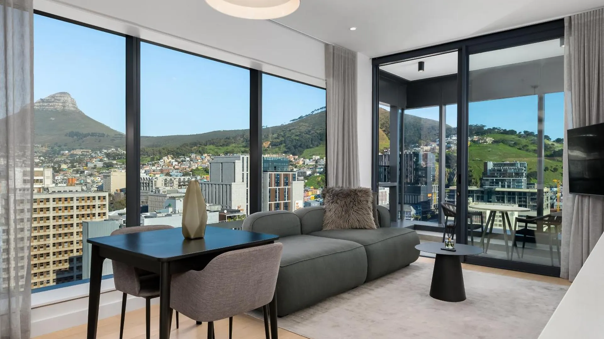 The Rubik Luxury Apartments Le Cap