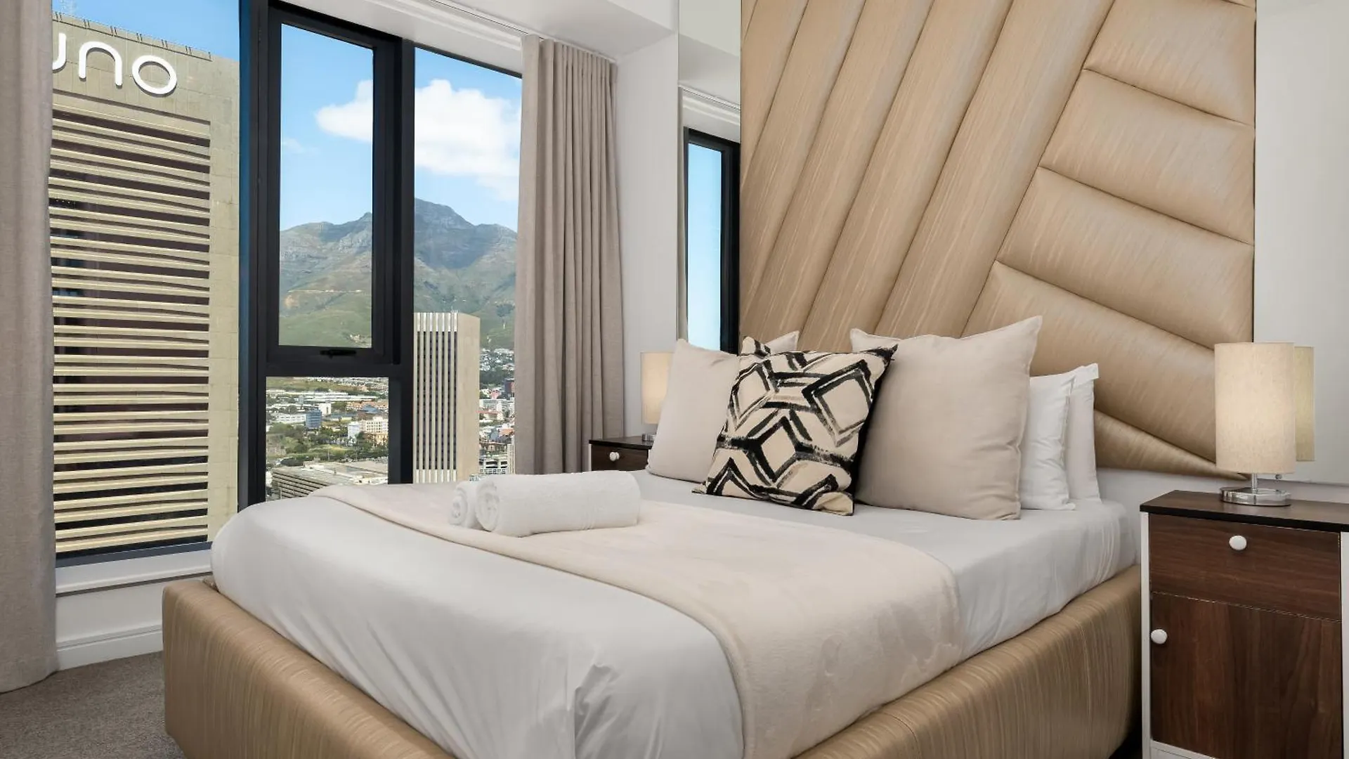 The Rubik Luxury Apartments Le Cap